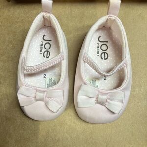 Joe Fresh Light Pink Baby shoes
